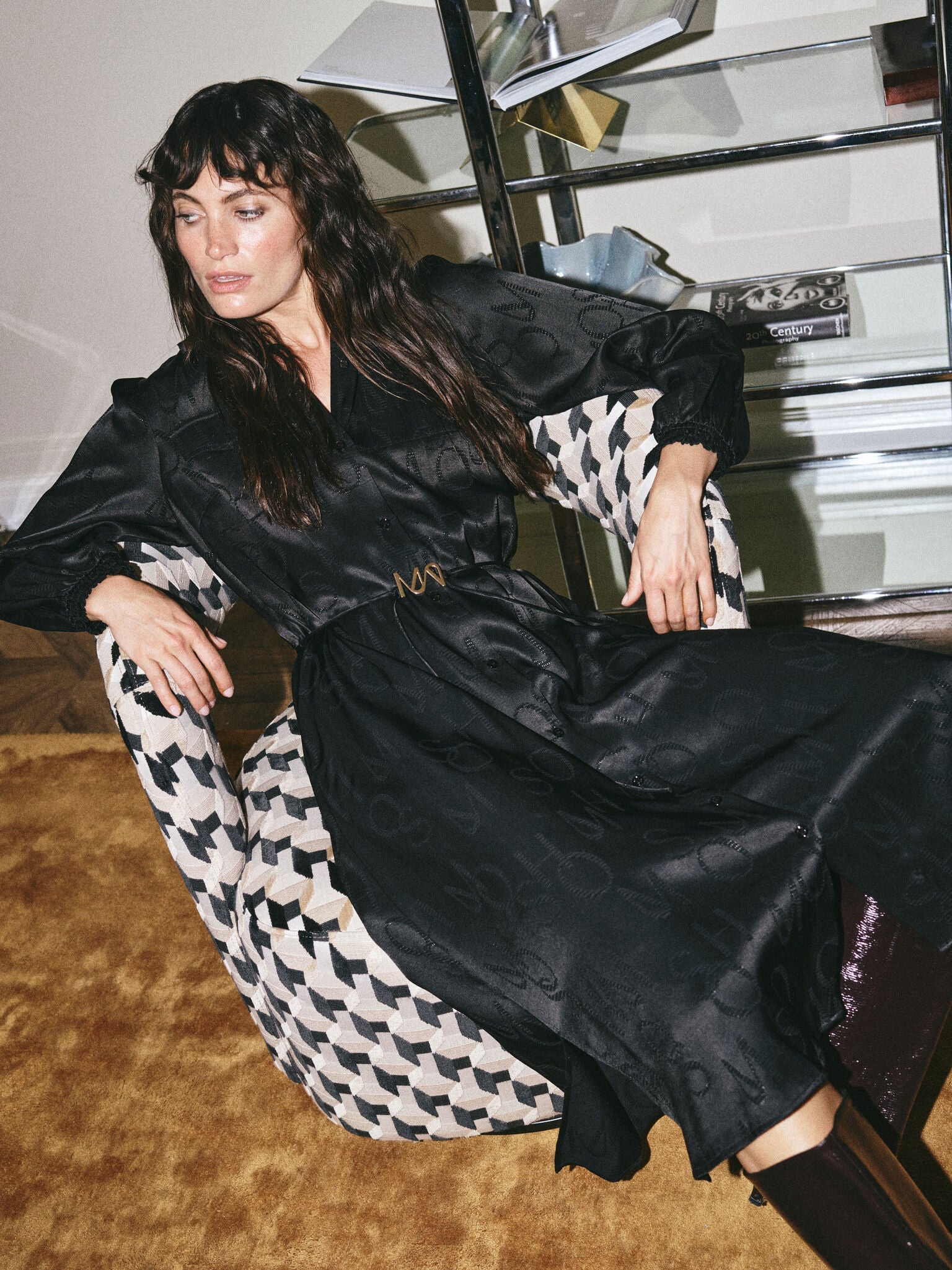 Modelshot / Black / Detail